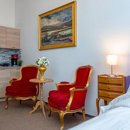 Bank Invest Apartmens - Old Town Apartment Prague Luaran gambar