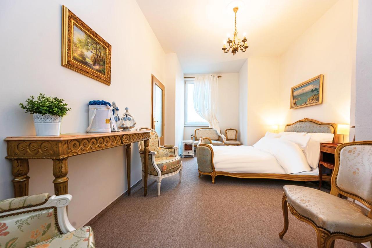 Bank Invest Apartmens - Old Town Apartment Prague Luaran gambar