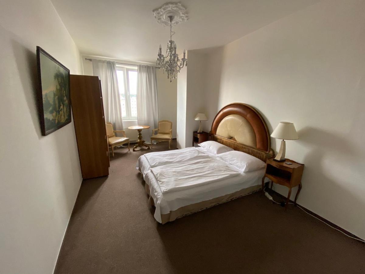 Bank Invest Apartmens - Old Town Apartment Prague Luaran gambar