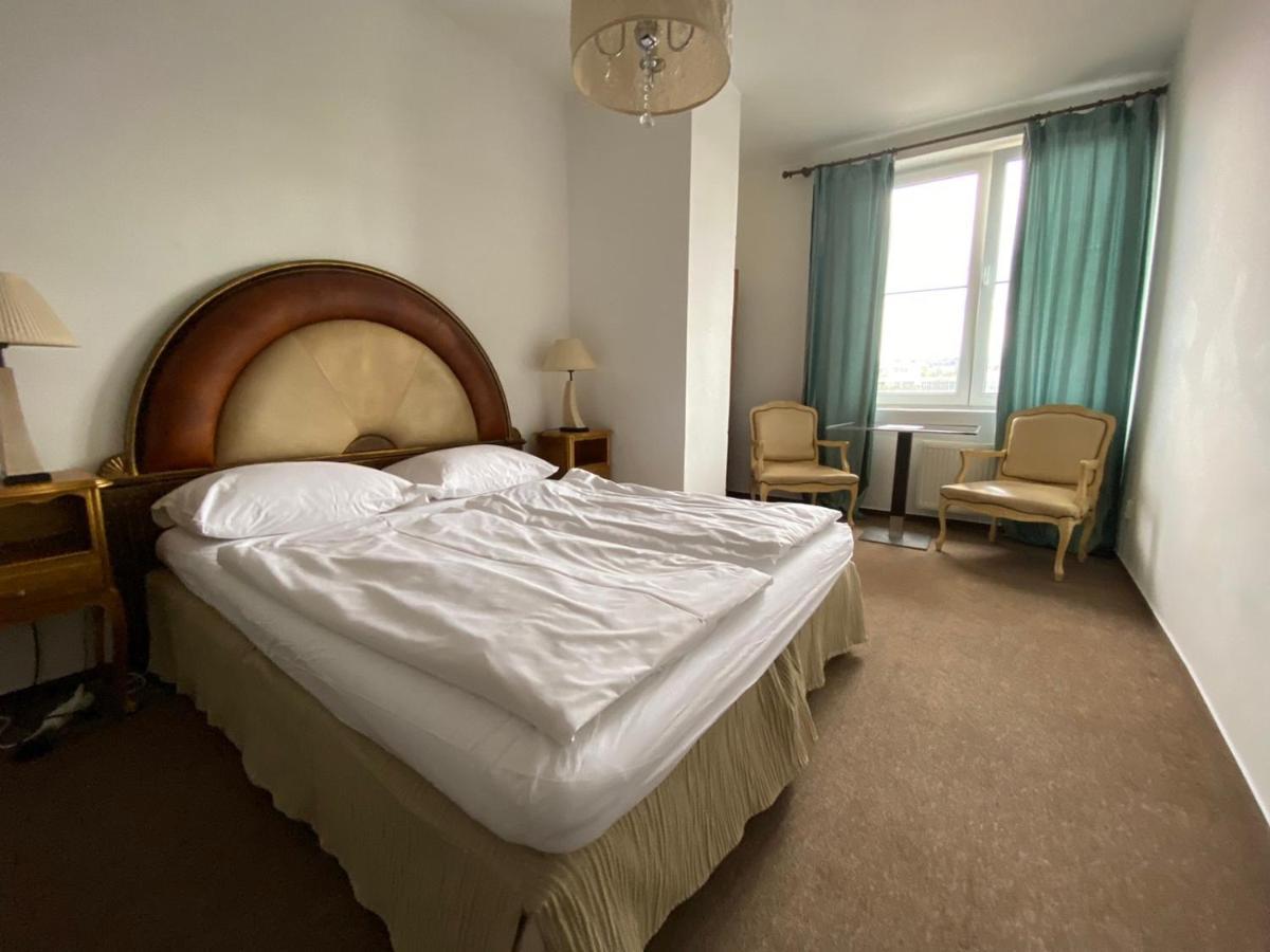 Bank Invest Apartmens - Old Town Apartment Prague Luaran gambar